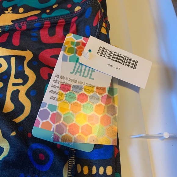 LuLaRoe Jade Capri - Picture 2 of 6